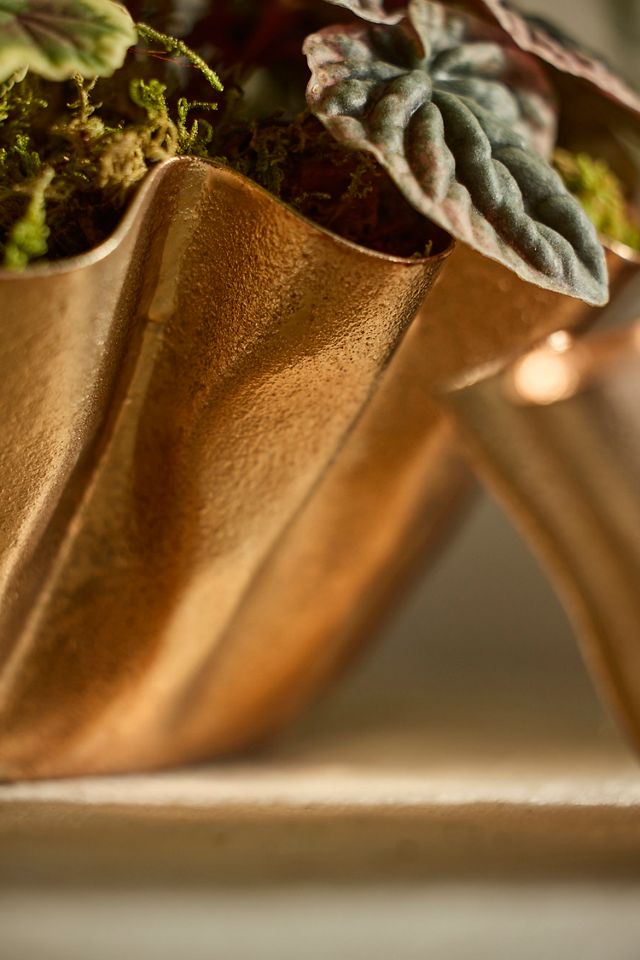 Metallic Ruffle Handkerchief Planter #2