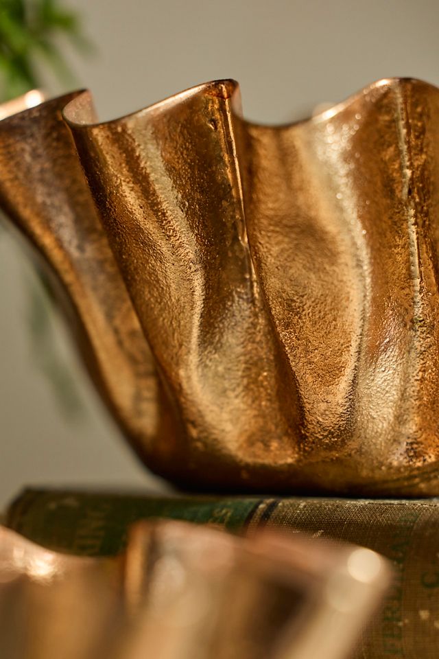 Metallic Ruffle Handkerchief Planter #3