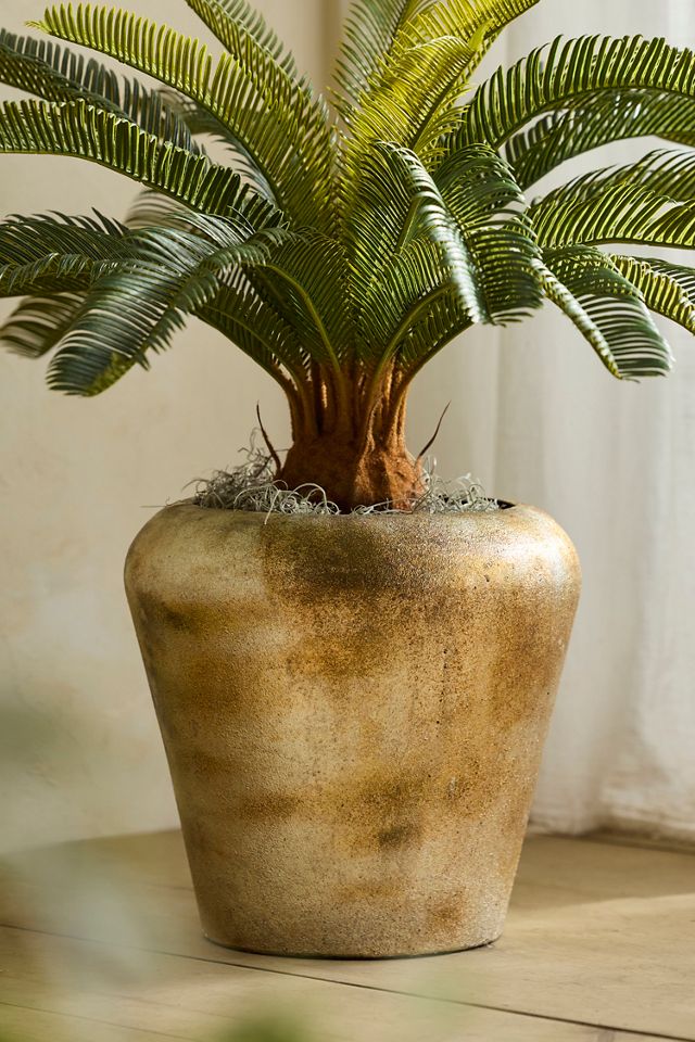 Golden Round Shoulder Taper Planter #1