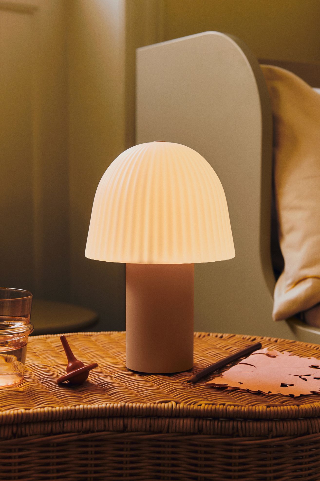 Ferm Living Frill Ribbed Portable Rechargeable Lamp - Salmon, One Size