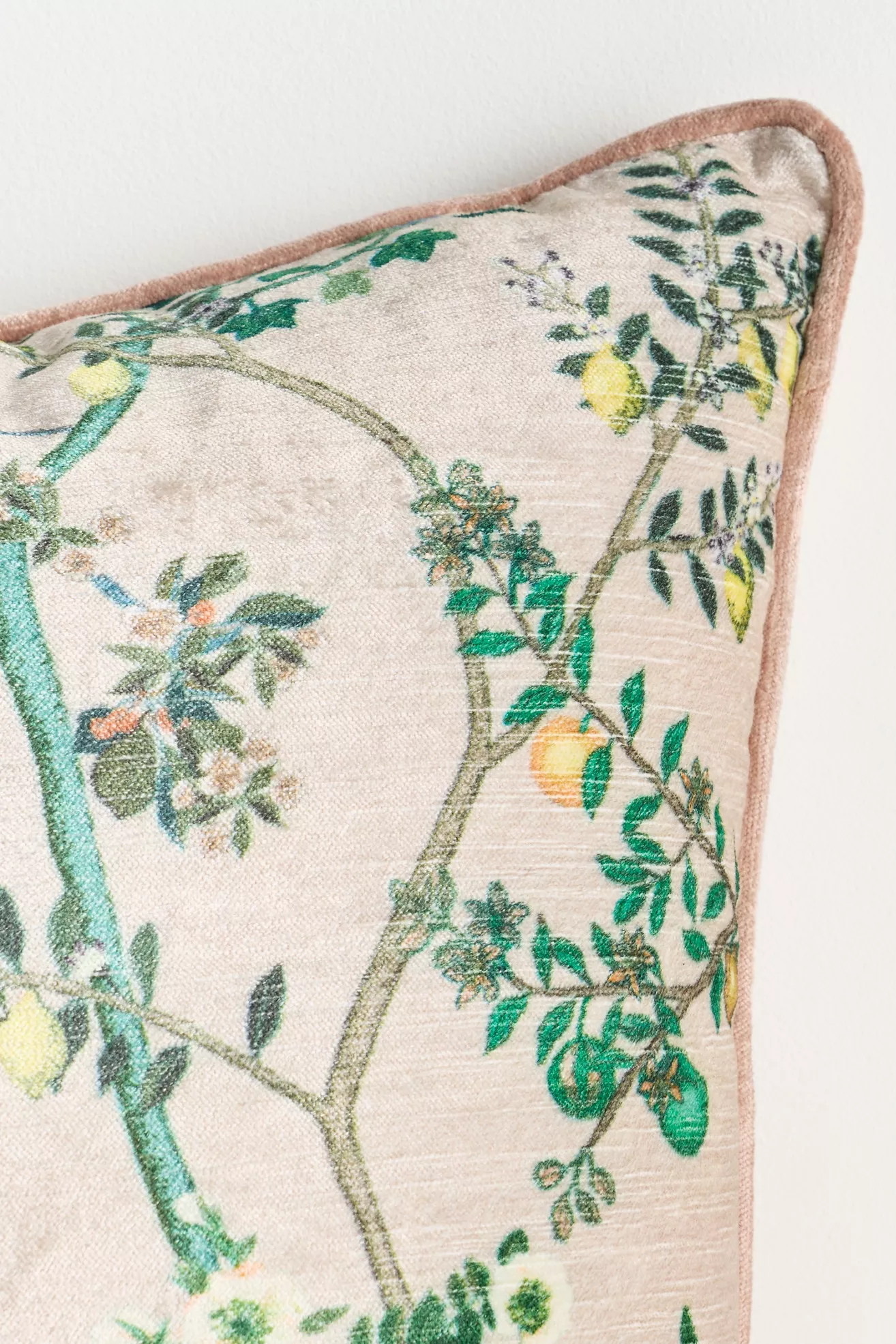 Wynnie Woven Velvet Pillow - thumbnail 4