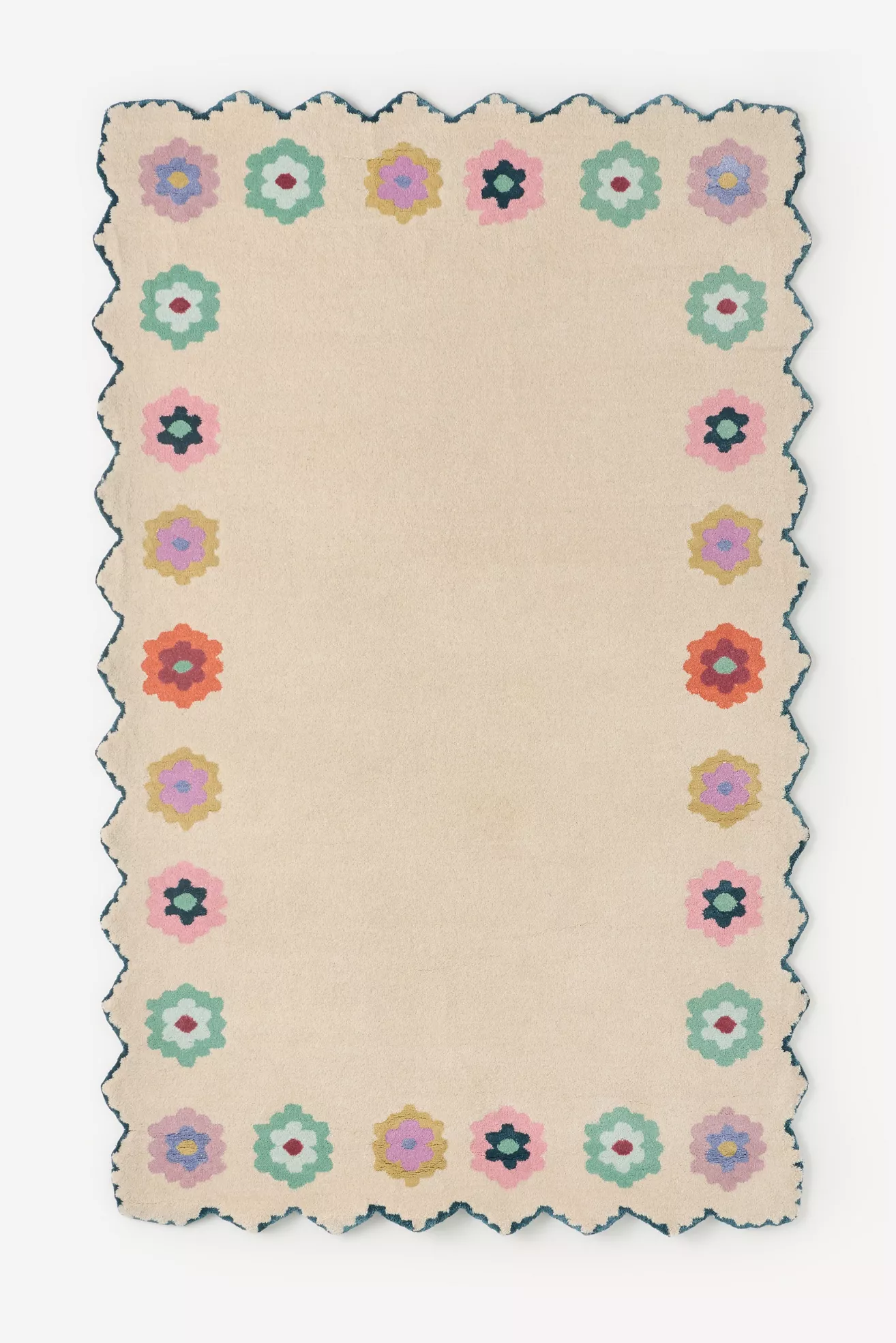 Mildred Tufted Wool Scalloped-Edge Rug