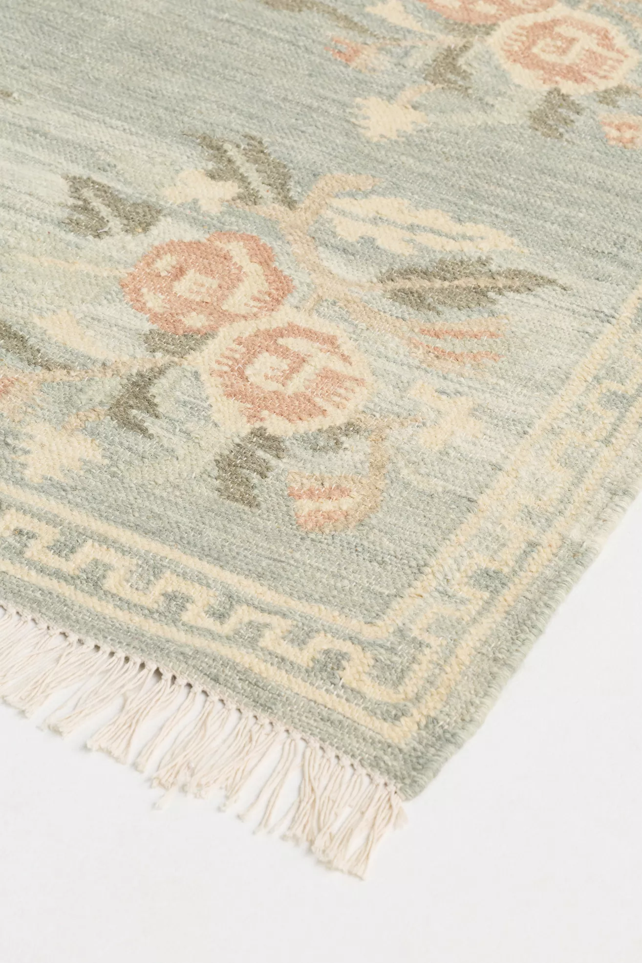 Florence Flatwoven Wool-Blend Floral Rug - thumbnail 4