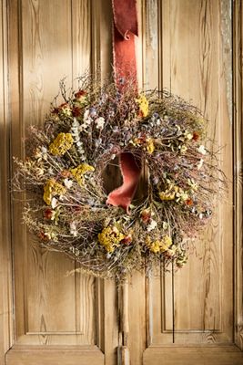Sea Holly + Twig Dried Wreath