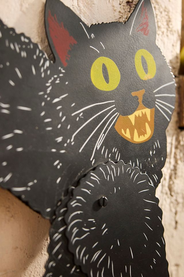 Articulated Scaredy Cat Wall Hanging #2