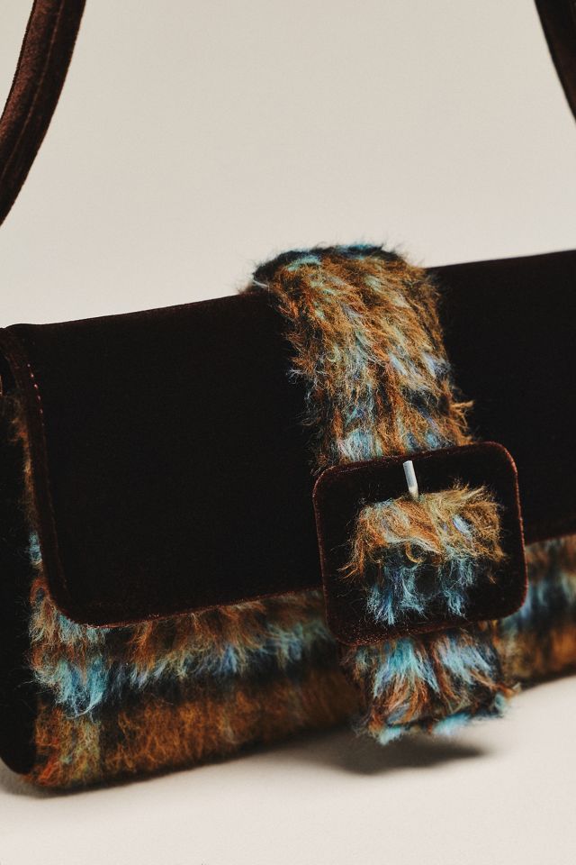 Sac baguette en velours à bandoulière Maeve #2