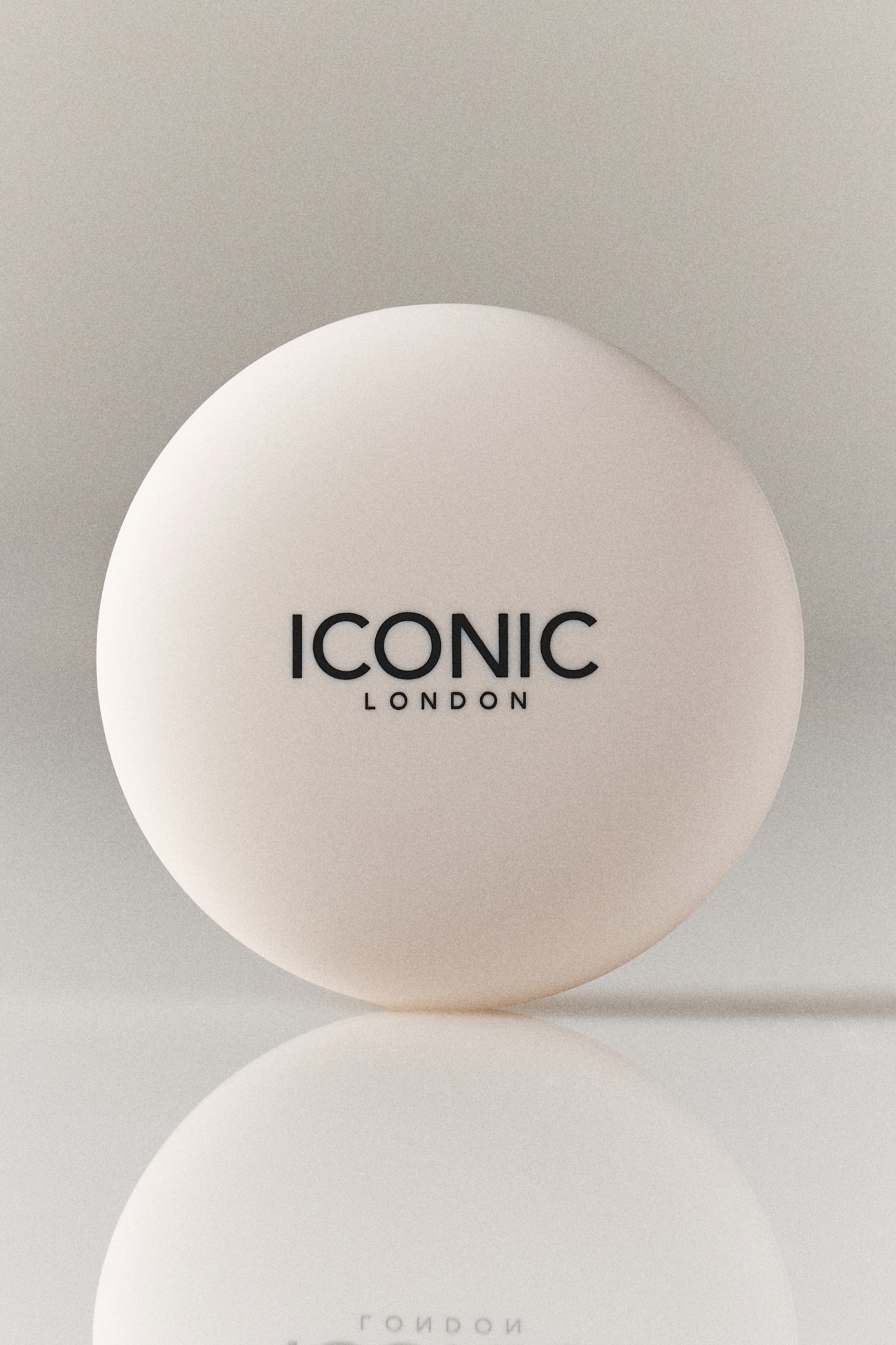 ICONIC London Blurring Bronzer