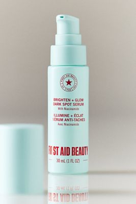 First Aid Beauty  Brighten & Glow Dark Spot Serum