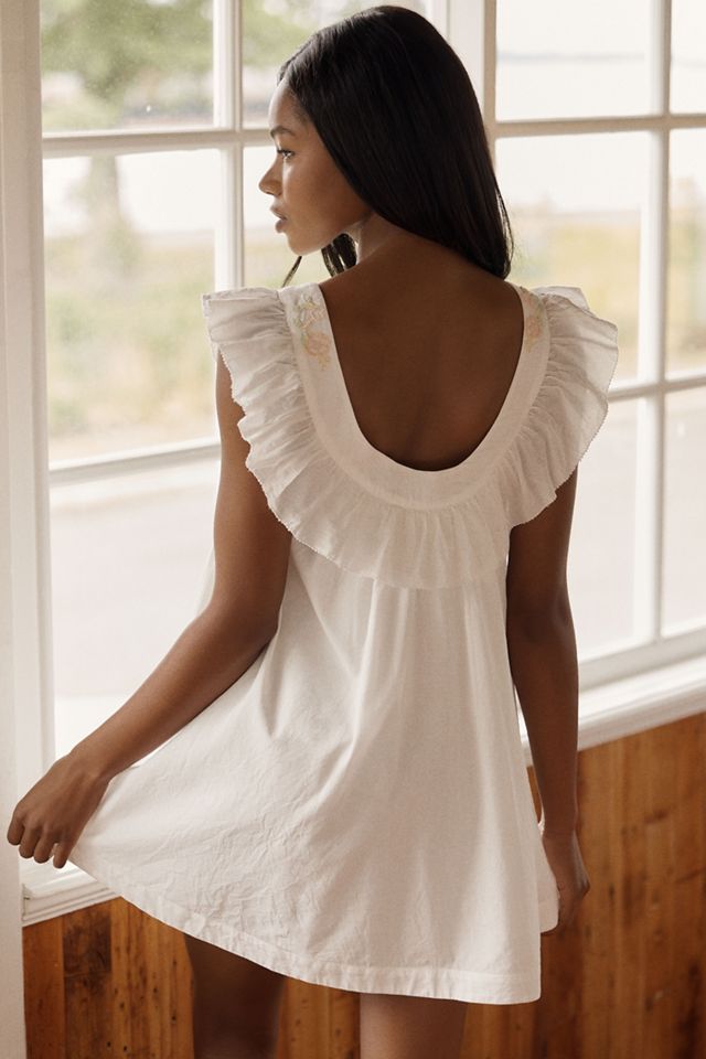 for love of lemons white dress & Tea Time Babydoll | White/Floral | Size M this dress enhances your natural shape with its structured boning at the waist For Love & Lemons Cloud