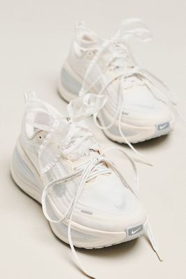 Nike Vomero Plus Sneakers