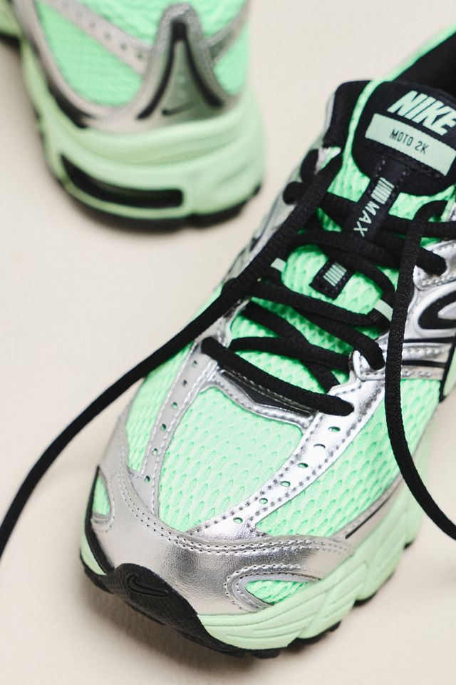 Nike Air Max Moto 2K Sneakers #3