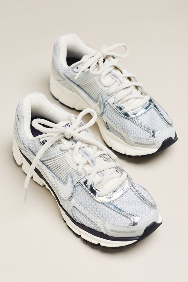Nike Zoom Vomero 5 Sneakers #1