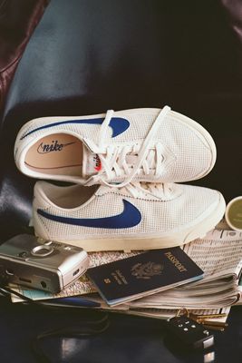 Nike Astrograbber Sneakers