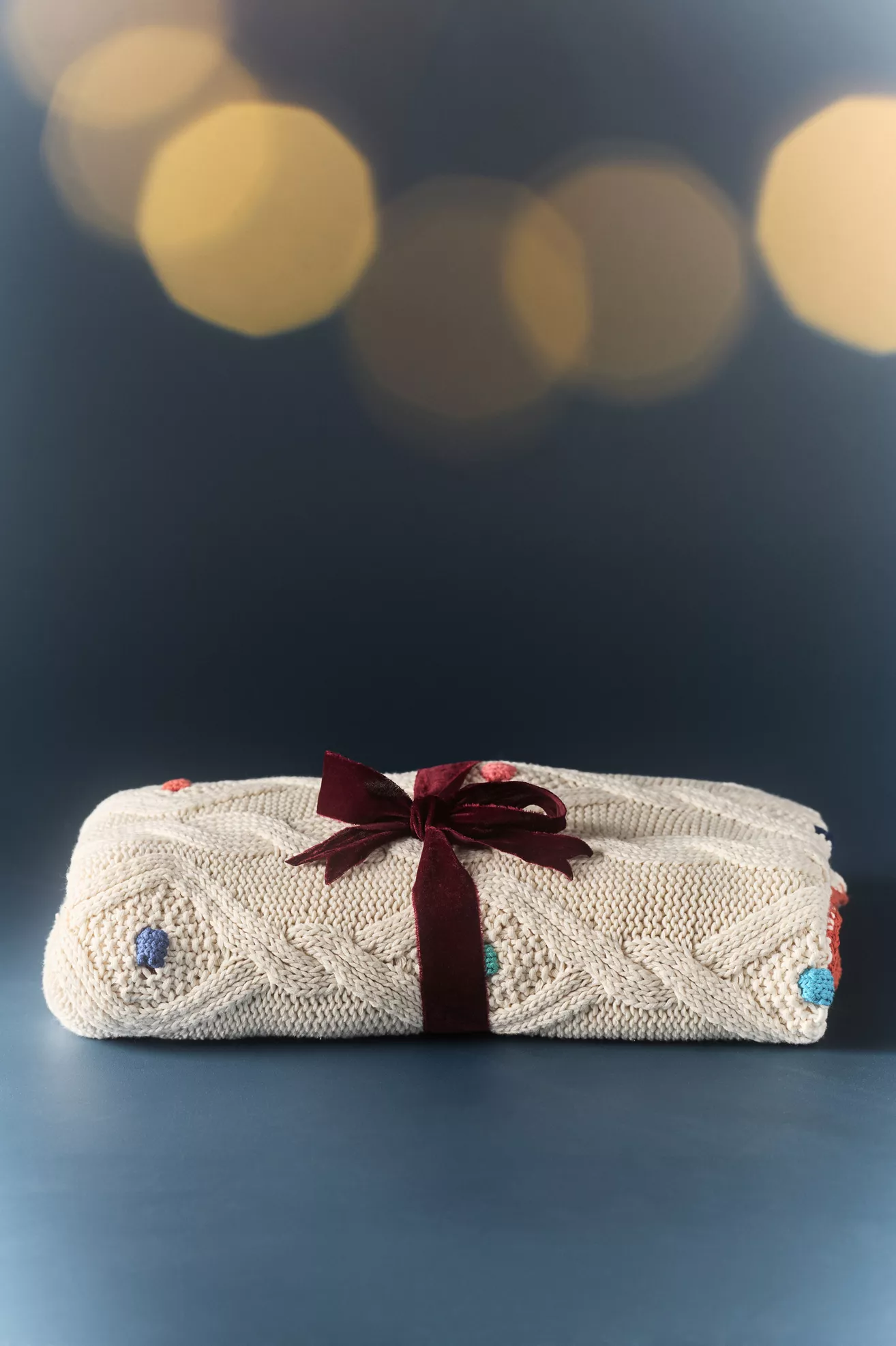 Lillian 100% Cotton Knit Icon Throw Blanket