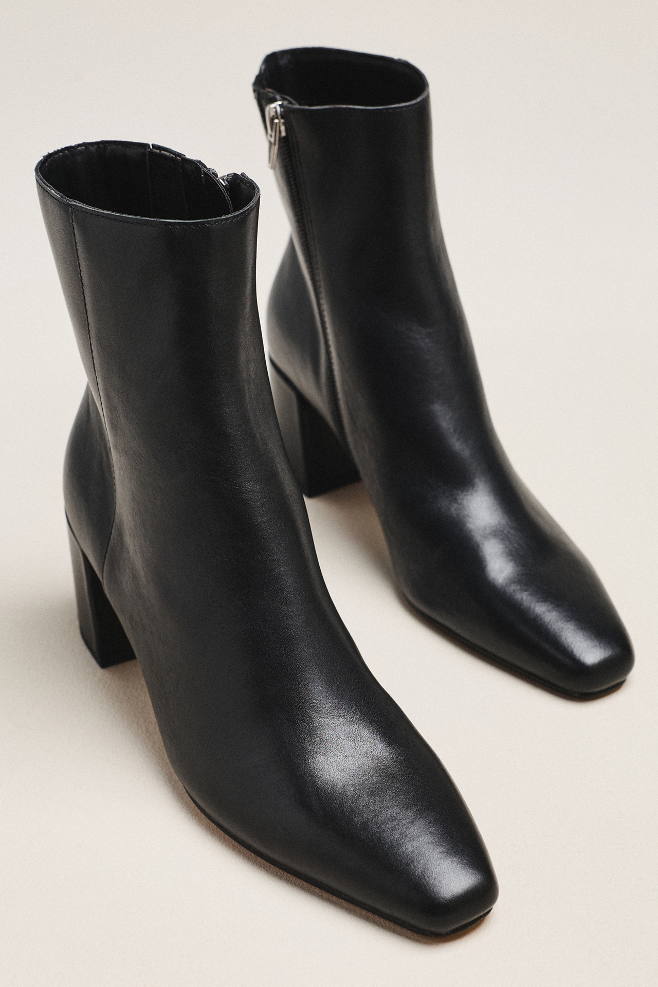 Dolce Vita Bayra Block Heel Ankle Boots