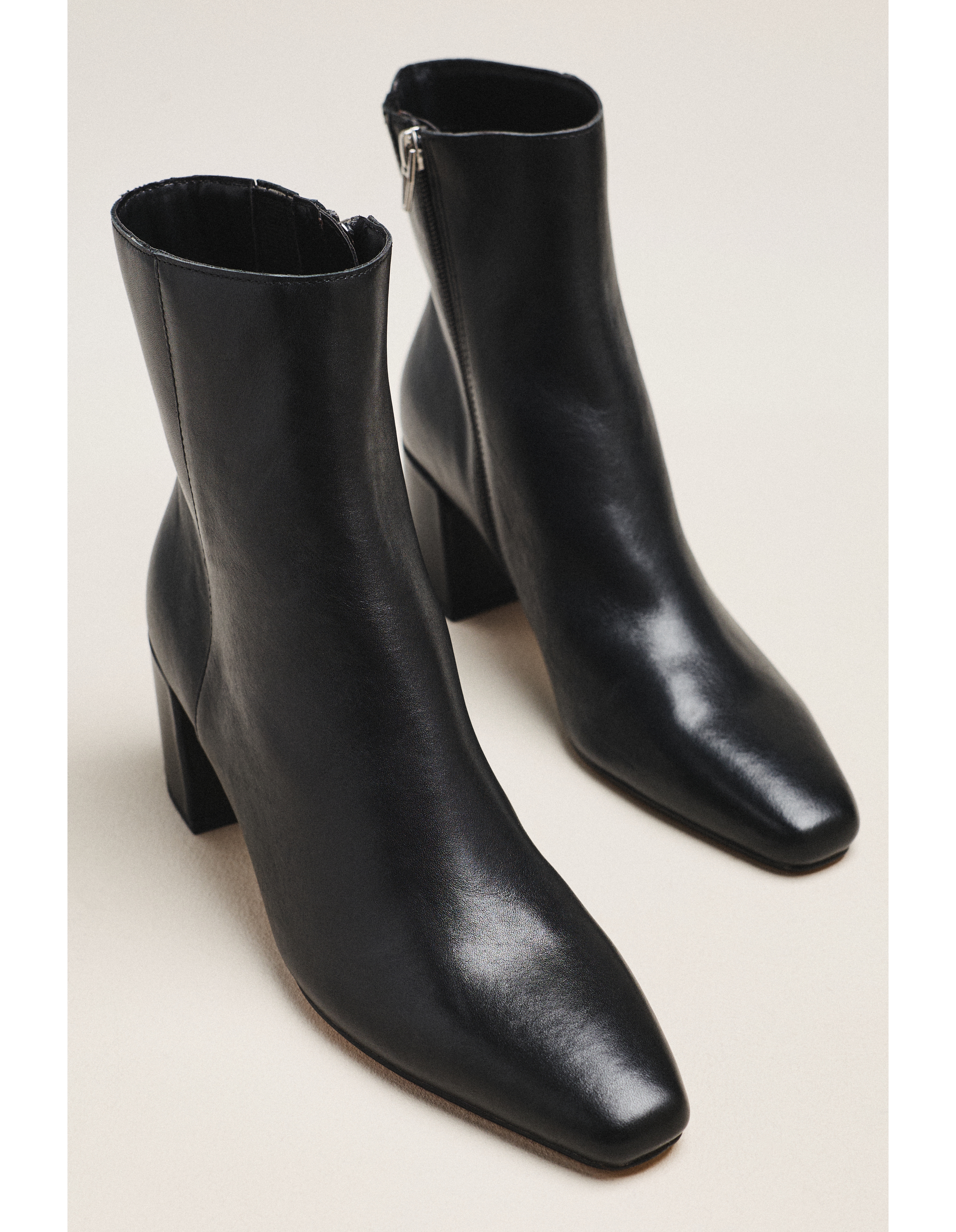Dolce Vita Bayra Block Heel Ankle Boots