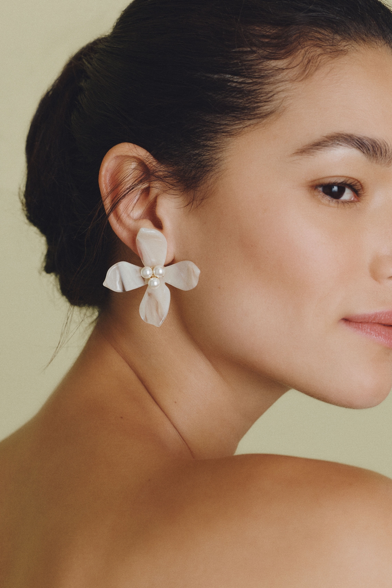 Lele Sadoughi Oleander Flower Earrings