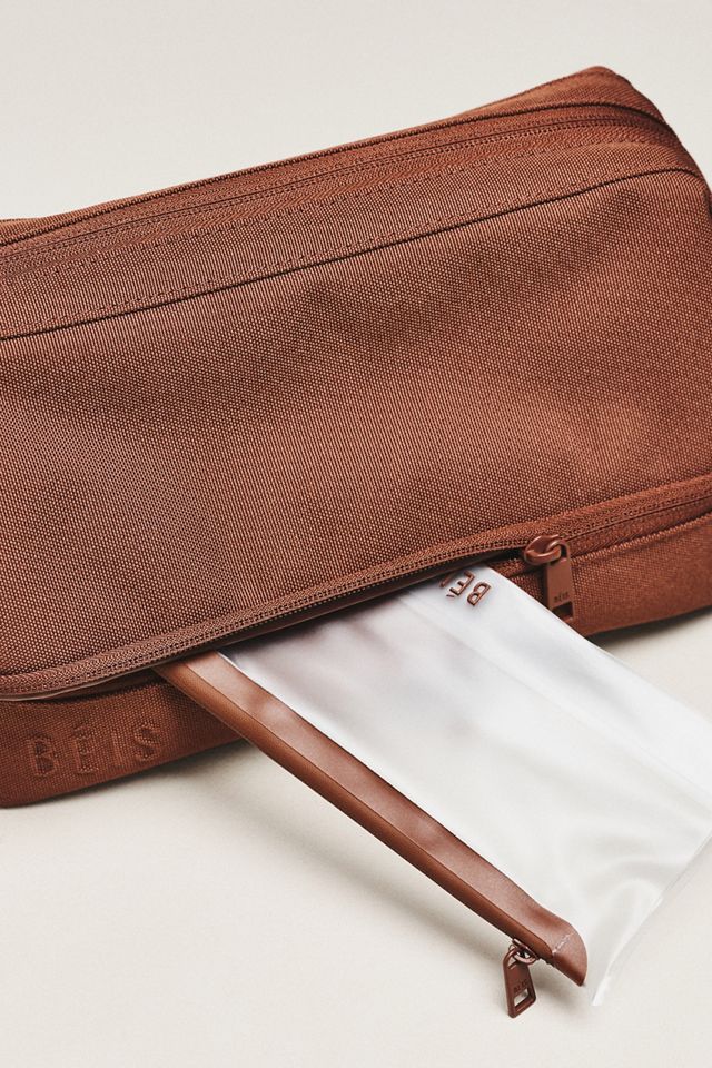 BÉIS The Dopp Kit #3