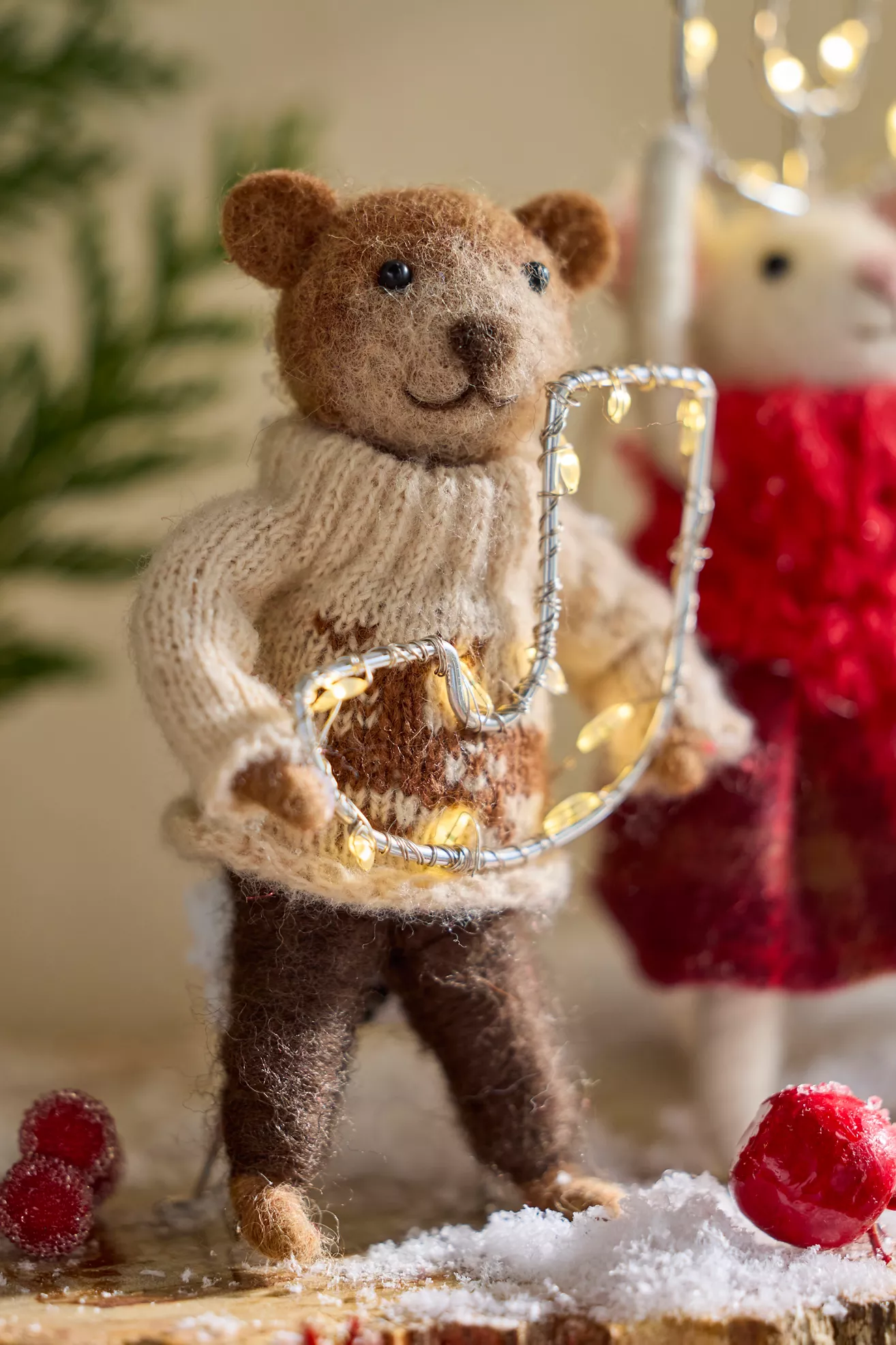 Terrain Joy Illuminated Felt Critter Scene - thumbnail 2