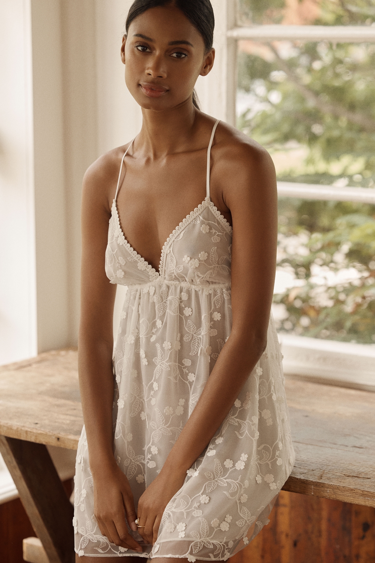 Flora Nikrooz Meg Embroidered Mini Robe