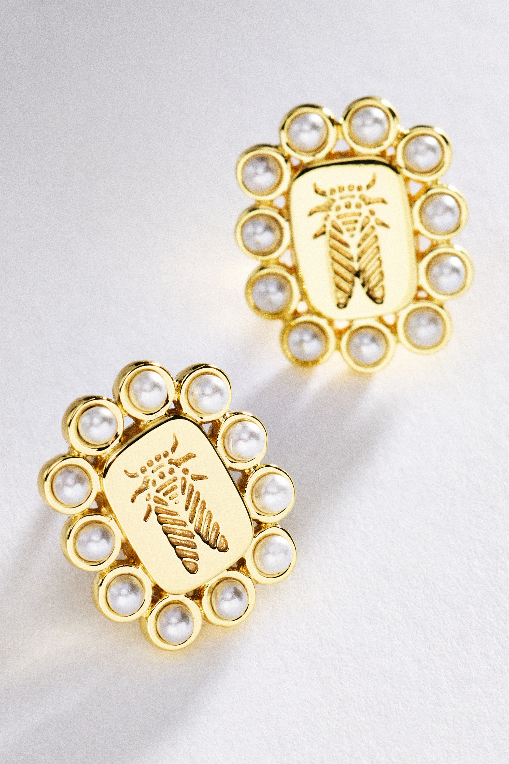Pearl Crest Earrings - Image 1