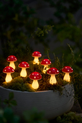 Terrain Solar LED Mushroom Stake Light Strand | Anthropologie