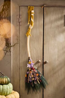 Dried Floral Broom