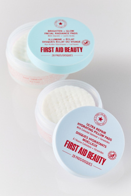 First Aid Beauty Facial Radiance Pads with Glycolic and Lactic
