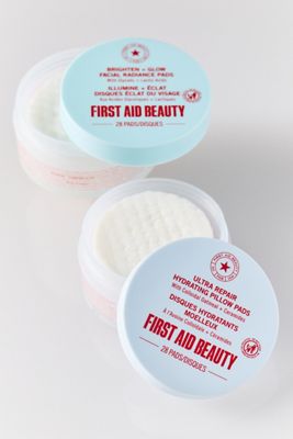 First Aid Beauty Facial Radiance Pads with Glycolic and Lactic Acids
