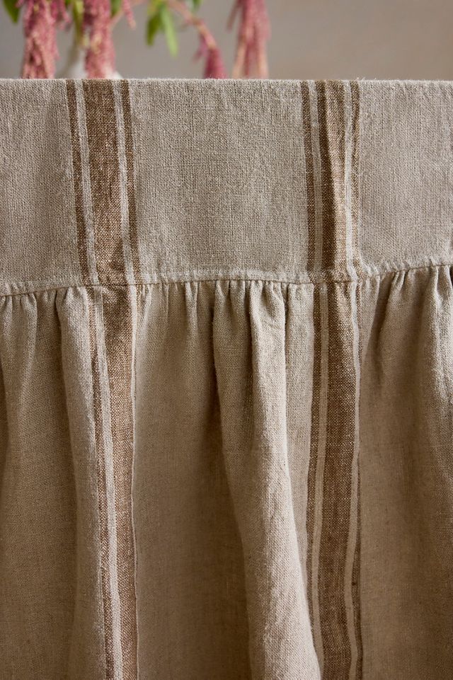 Ruffle Hem Striped Linen Tablecloth #2