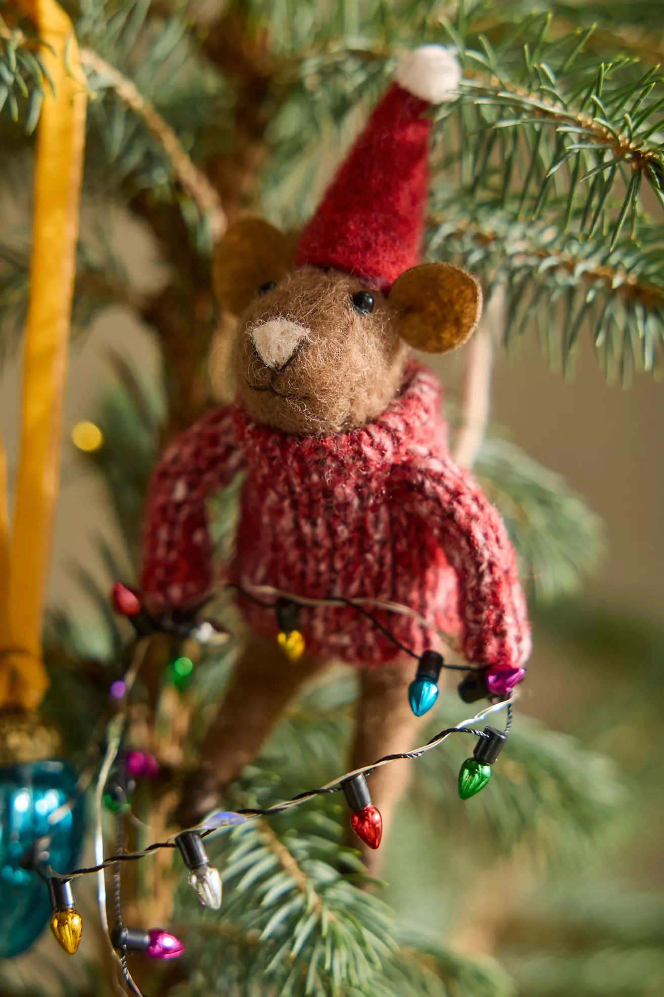 Terrain Trimming the Tree Illuminated Felt Critter Scene - thumbnail 2