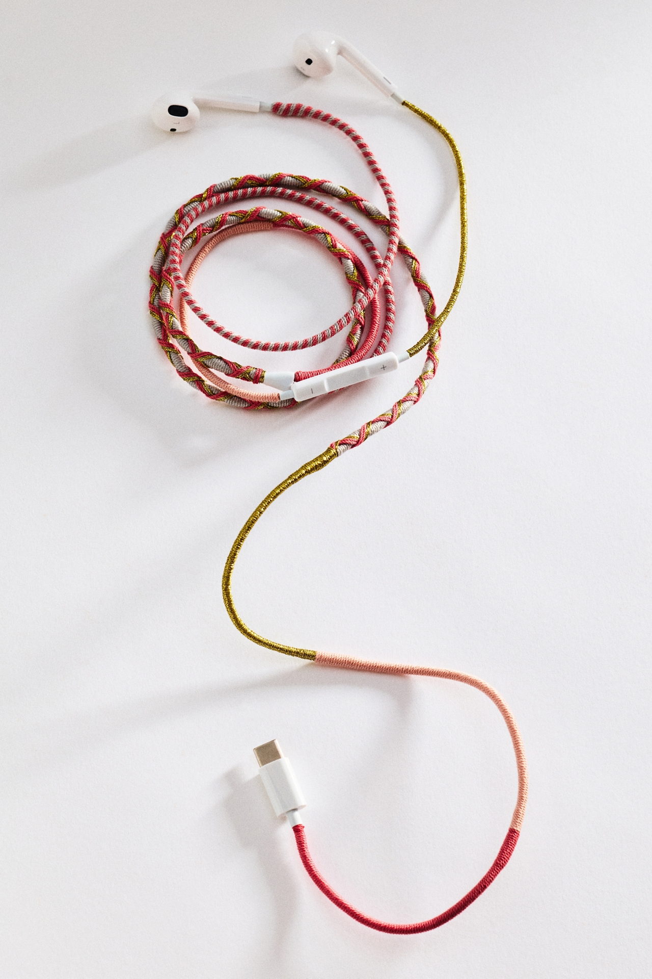 Posh Tech Braided Thread Wire Headphones