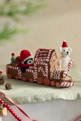 Gingerbread Train Felt Critter Scene