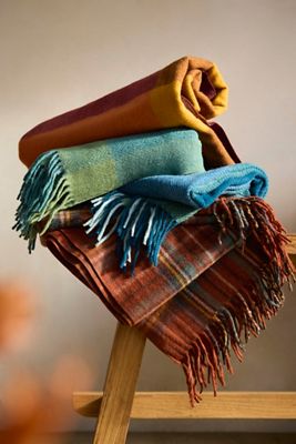 TBCo Green Frame Throw Blanket