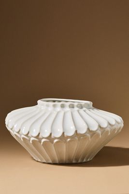 Valeria Vase