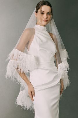 Hutch Feather Fingertip Veil