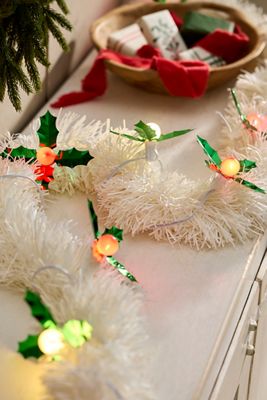 Paper Fringe Garland, White