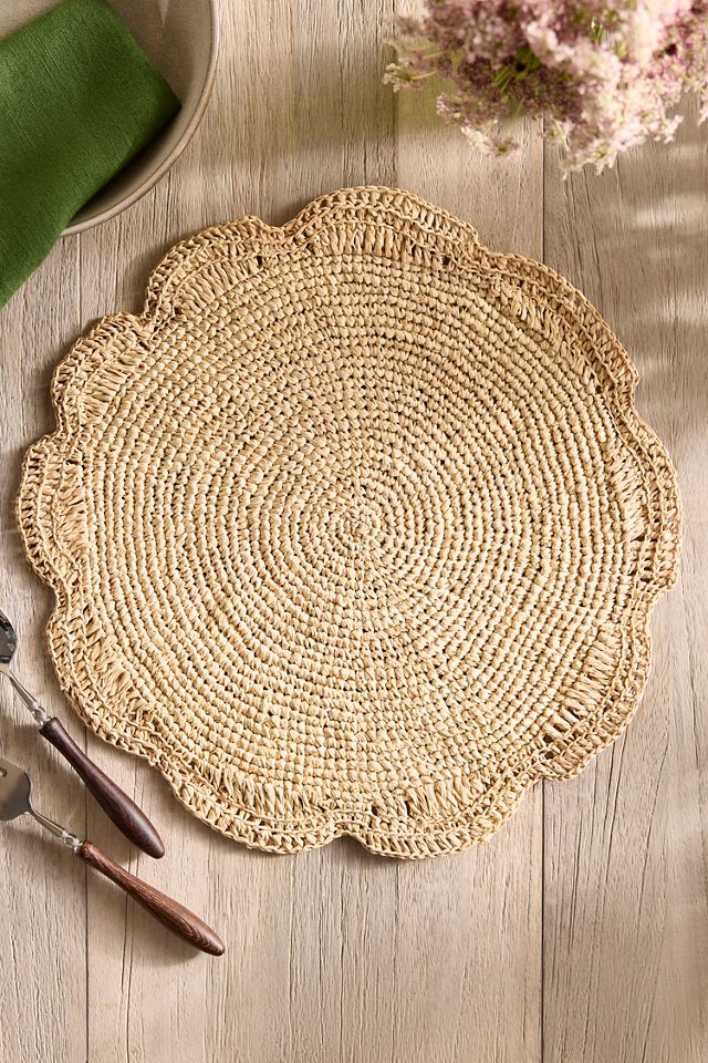 Terrain Scalloped Raffia Placemat #1