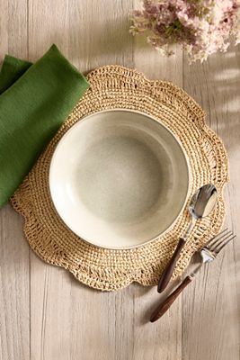 Terrain Scalloped Raffia Placemat