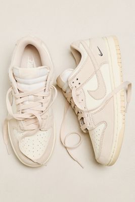 Nike Dunk Low Sneakers
