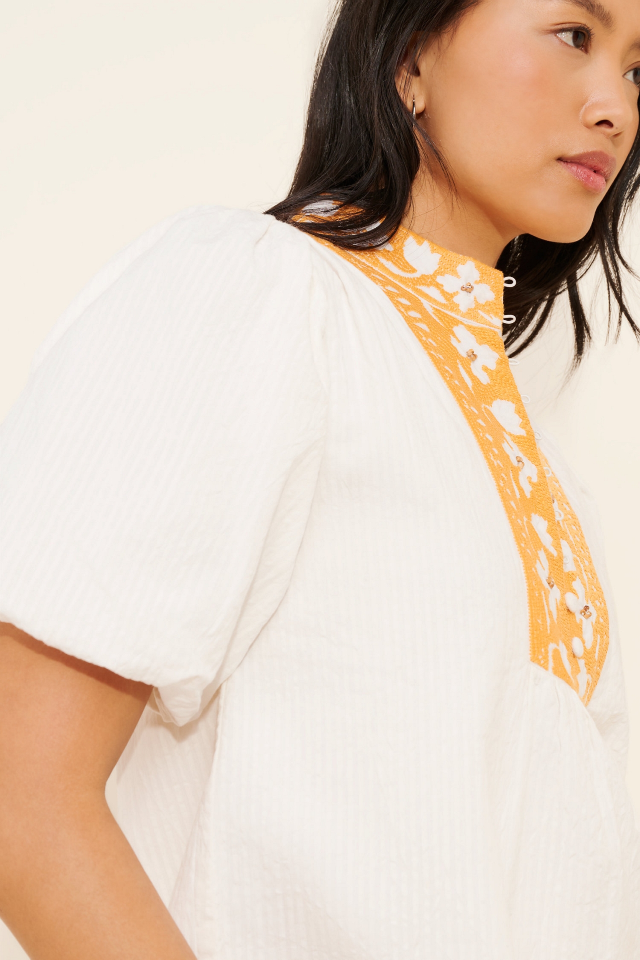 Ciebon Bayna Embroidered Puff Sleeve Top