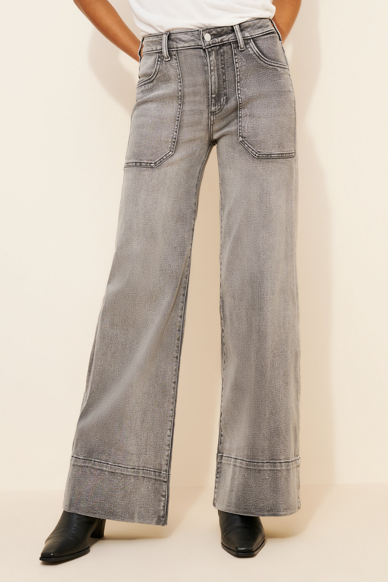 Rylan Relaxed Wide Leg Jeans