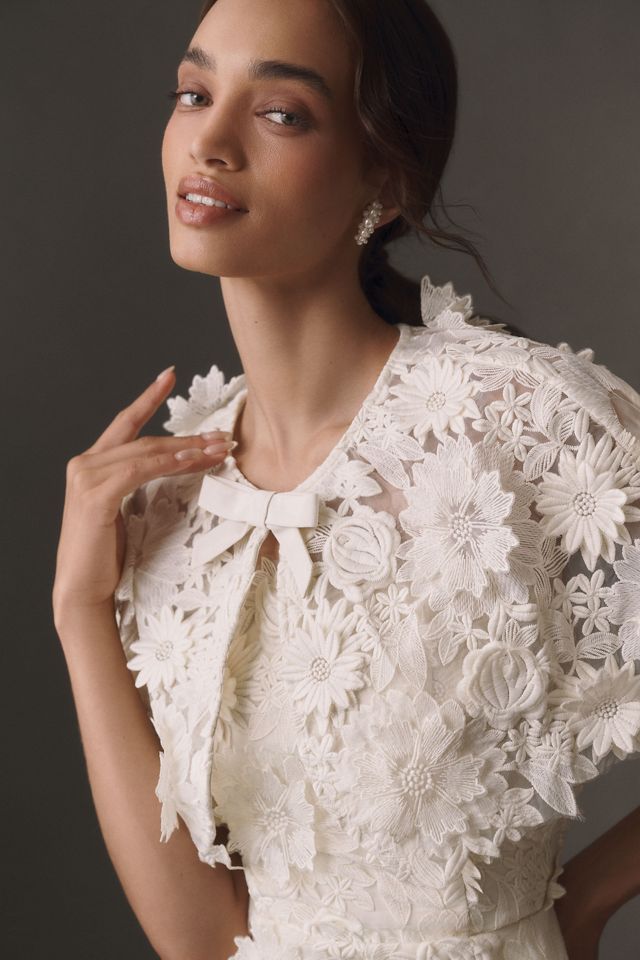 Mestiza Carolina Lace Capelet #2