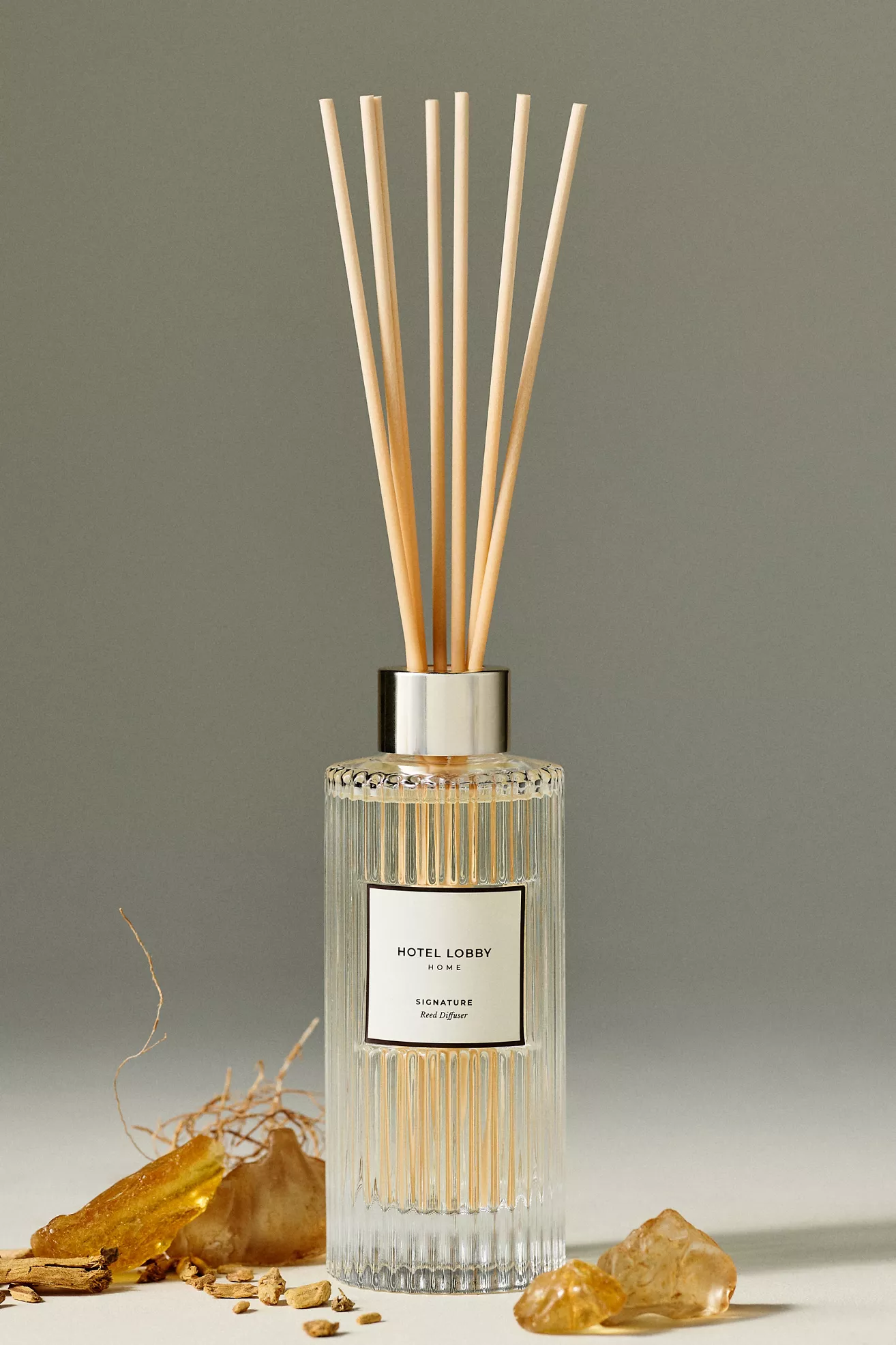 Hotel Lobby Fresh Signature Glass Reed Diffuser - thumbnail 2