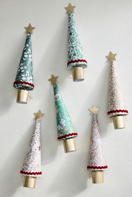 Liberty Christmas Tree Party Crackers, Set of 6