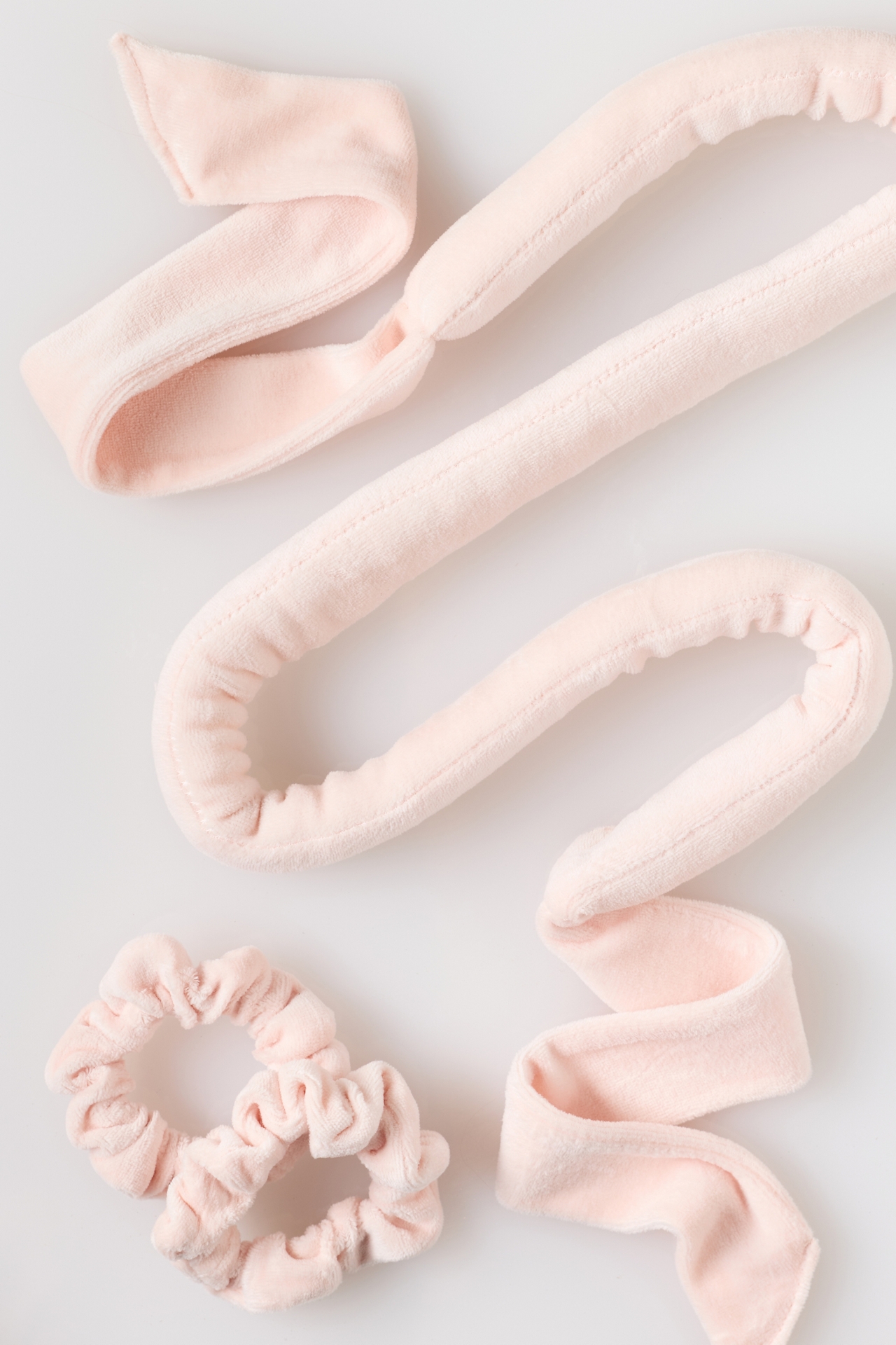 The Hair Edit Heatless Soft Ribbon Curl Set