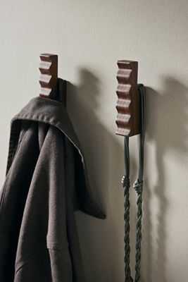 Unda Ash Wood Rippled Hook, Set of Two
