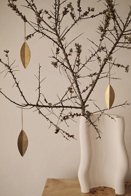 Ferm Living Leaf Ornaments, Set Of 4 In Gold