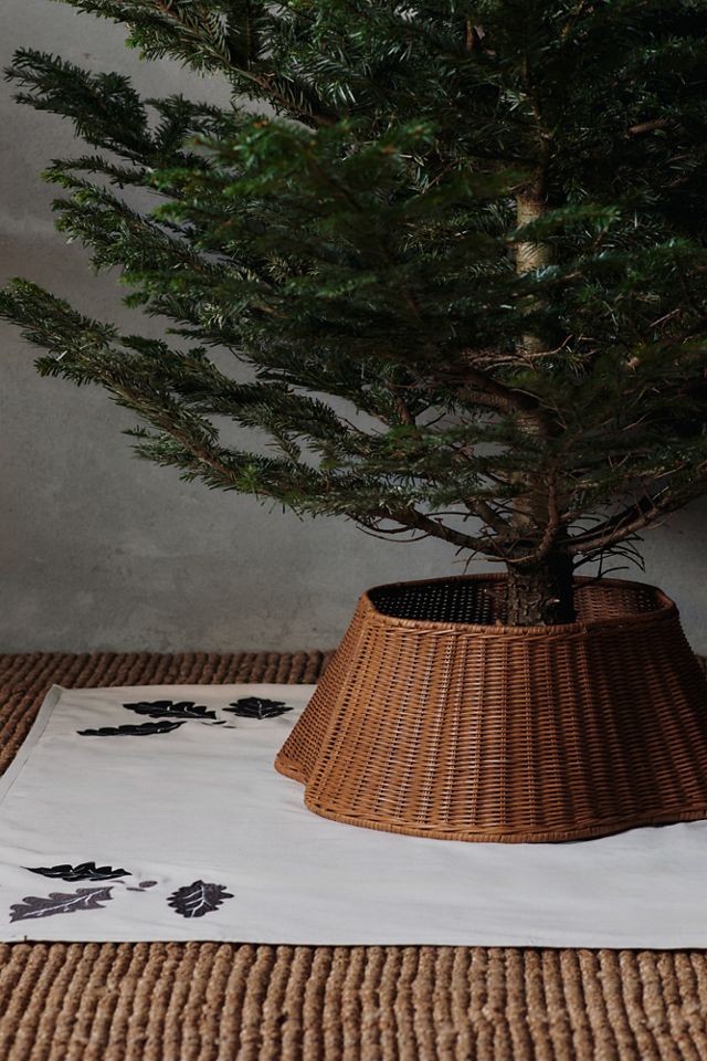 Ferm Living Drape Braided Tree Skirt  #1