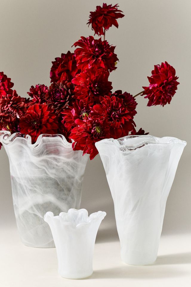 Vietri Onda Italian Glass Ruffle Vase #2